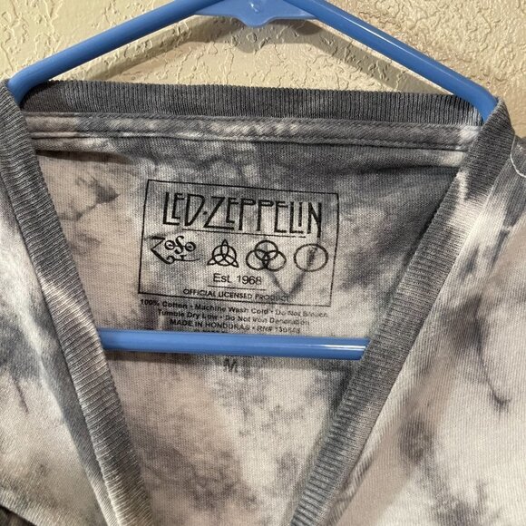 NWOT Men's LED ZEPPELIN Graphic Tee - Picture 2 of 3